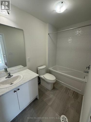 150 Turnberry Lane, Barrie, ON - Indoor Photo Showing Bathroom