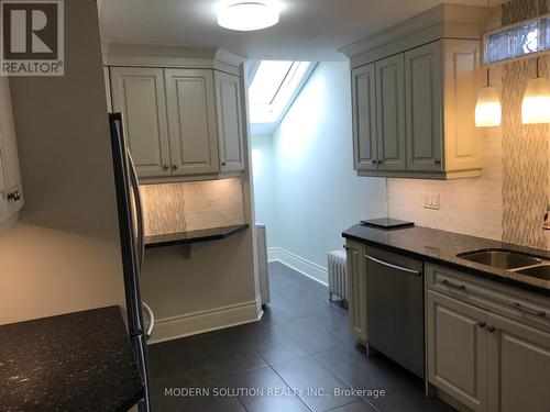 28 Forest Avenue, Mississauga, ON - Indoor Photo Showing Kitchen