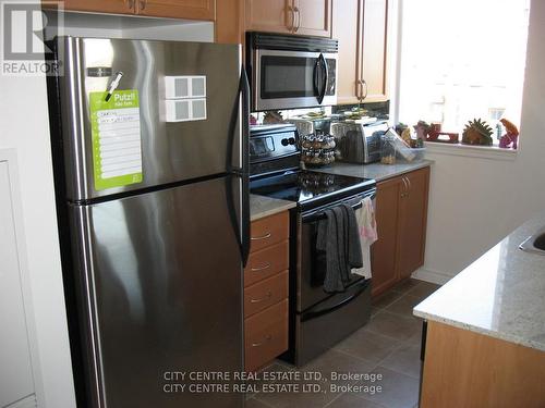 709 - 388 Prince Of Wales Drive, Mississauga, ON - Indoor Photo Showing Kitchen With Stainless Steel Kitchen