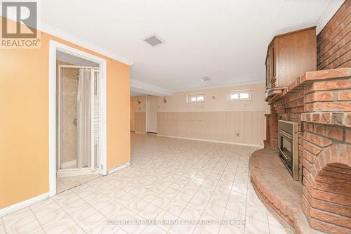 4211 Brandon Gate Drive, Mississauga, ON - Indoor Photo Showing Other Room