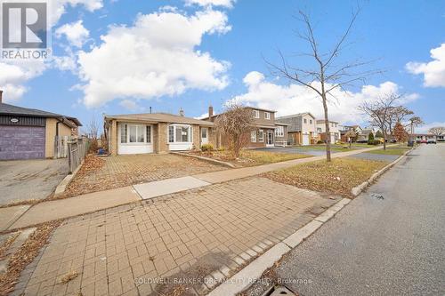 4211 Brandon Gate Drive, Mississauga, ON - Outdoor