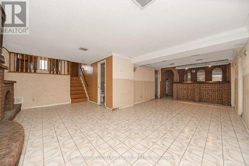 4211 Brandon Gate Drive, Mississauga, ON - Indoor Photo Showing Other Room