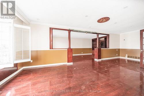 4211 Brandon Gate Drive, Mississauga, ON - Indoor Photo Showing Other Room