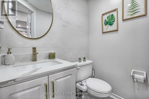 3398 Crimson King Circle, Mississauga, ON - Indoor Photo Showing Bathroom