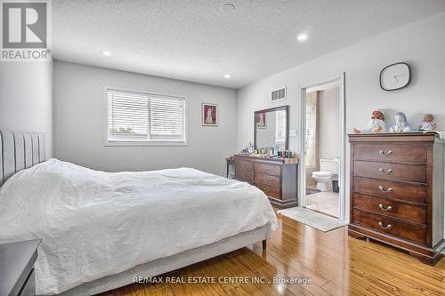 3398 Crimson King Circle, Mississauga, ON - Indoor Photo Showing Bedroom