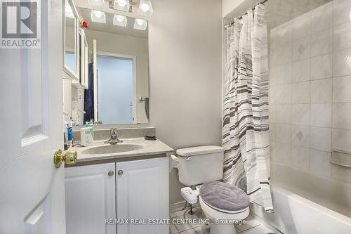 3398 Crimson King Circle, Mississauga, ON - Indoor Photo Showing Bathroom