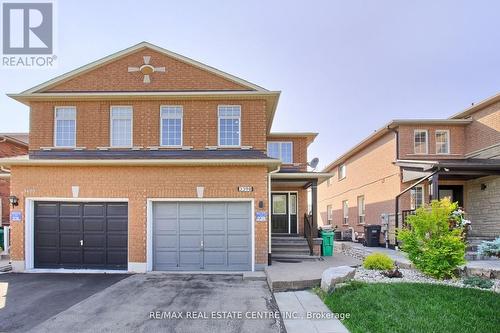 3398 Crimson King Circle, Mississauga, ON - Outdoor With Facade