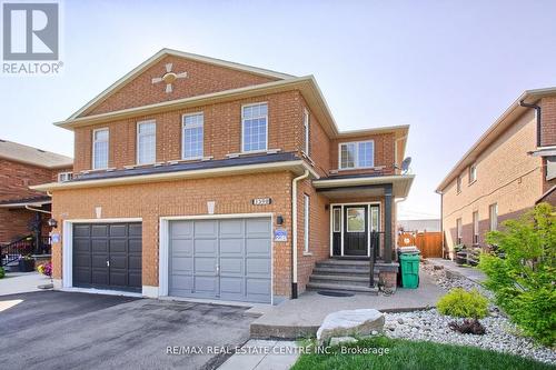 3398 Crimson King Circle, Mississauga, ON - Outdoor