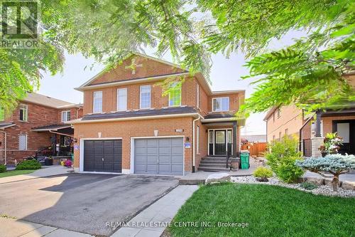 3398 Crimson King Circle, Mississauga, ON - Outdoor With Facade