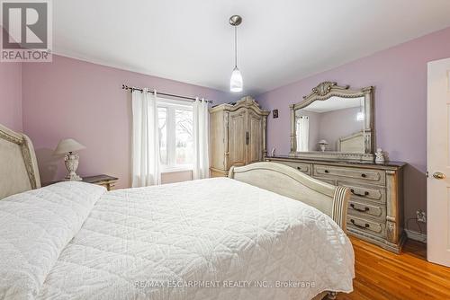 5100 White Church Road, Hamilton, ON - Indoor Photo Showing Bedroom