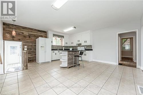 Main - 557 Stirling Avenue S, Kitchener, ON - Indoor Photo Showing Kitchen