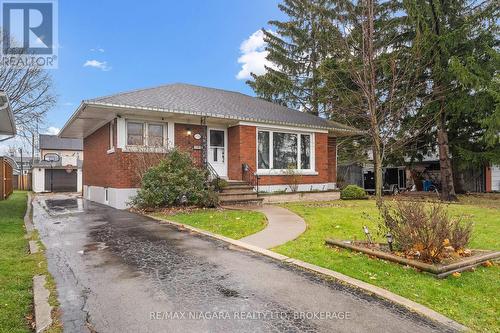 172 Queen Street, Port Colborne, ON - Outdoor With Facade