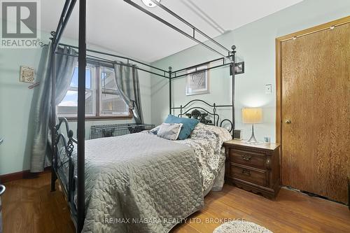 172 Queen Street, Port Colborne, ON - Indoor Photo Showing Bedroom