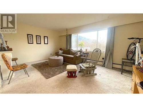 301 1248 Summit Avenue, Prince Rupert, BC - Indoor Photo Showing Living Room