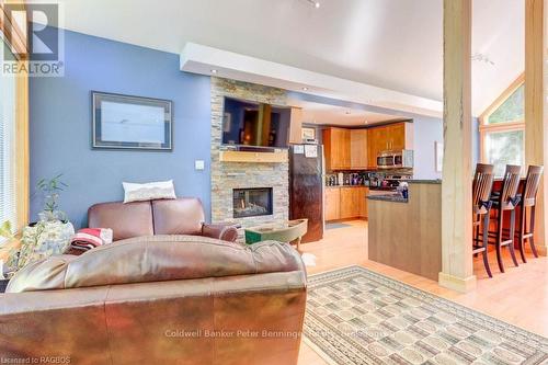 32 Pine Forest Drive, South Bruce Peninsula, ON - Indoor Photo Showing Living Room With Fireplace