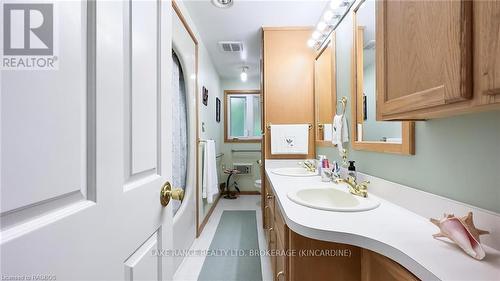 129 Huron Road, Huron-Kinloss, ON - Indoor Photo Showing Bathroom