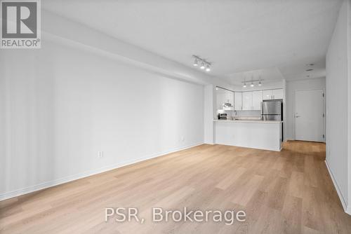 1013 - 50 John Street, Toronto, ON - Indoor Photo Showing Kitchen