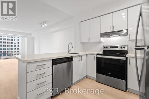 1013 - 50 John Street, Toronto, ON - Indoor Photo Showing Kitchen