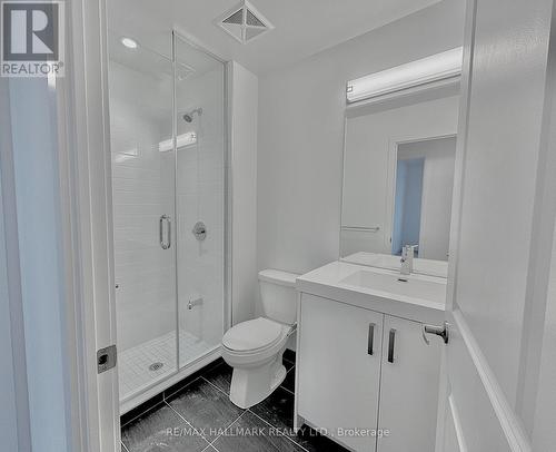 Ph12 - 1010 Dundas Street E, Whitby, ON - Indoor Photo Showing Bathroom