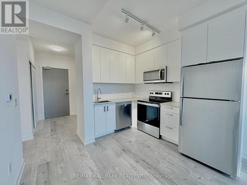 Ph12 - 1010 Dundas Street E, Whitby, ON - Indoor Photo Showing Kitchen With Stainless Steel Kitchen