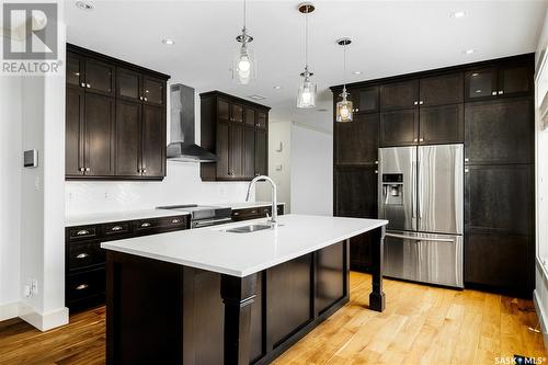 8075 Wascana Gardens Crescent, Regina, SK - Indoor Photo Showing Kitchen With Upgraded Kitchen