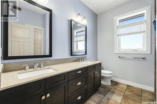 8075 Wascana Gardens Crescent, Regina, SK - Indoor Photo Showing Bathroom