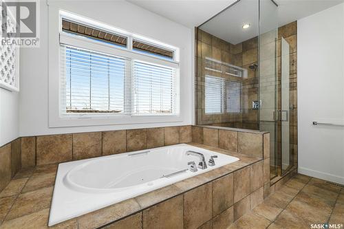 8075 Wascana Gardens Crescent, Regina, SK - Indoor Photo Showing Bathroom