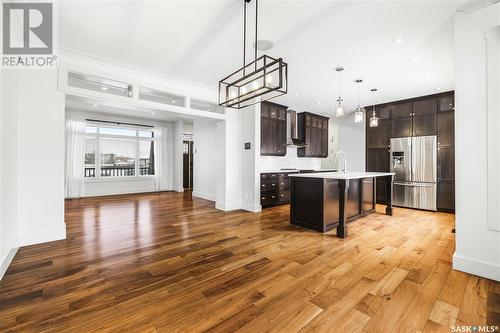 8075 Wascana Gardens Crescent, Regina, SK - Indoor Photo Showing Kitchen With Upgraded Kitchen