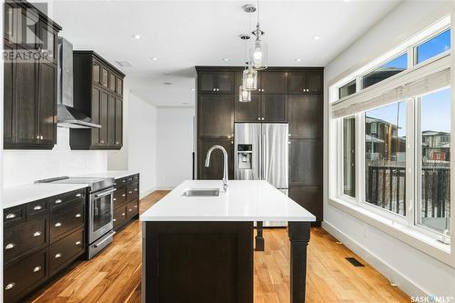 8075 Wascana Gardens Crescent, Regina, SK - Indoor Photo Showing Kitchen With Upgraded Kitchen