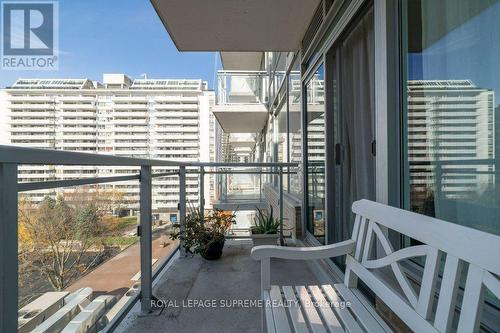 608 - 68 Merton Street, Toronto, ON - Outdoor