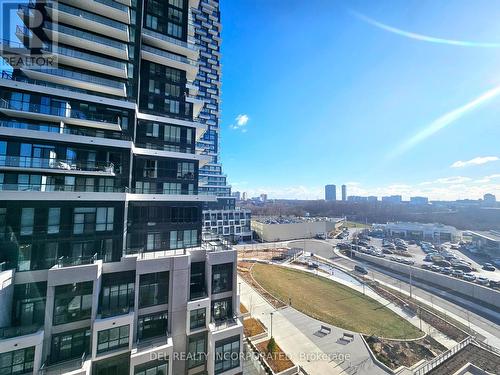 606 - 10 Inn On The Park Drive, Toronto, ON - Outdoor With Balcony