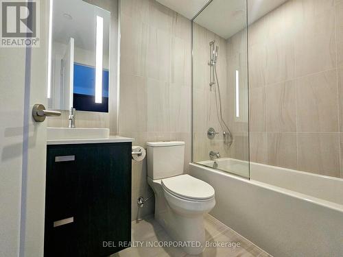 706 - 10 Inn On The Park Drive, Toronto, ON - Indoor Photo Showing Bathroom