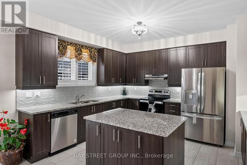 310 Coronation Road, Whitby, ON - Indoor Photo Showing Kitchen With Upgraded Kitchen