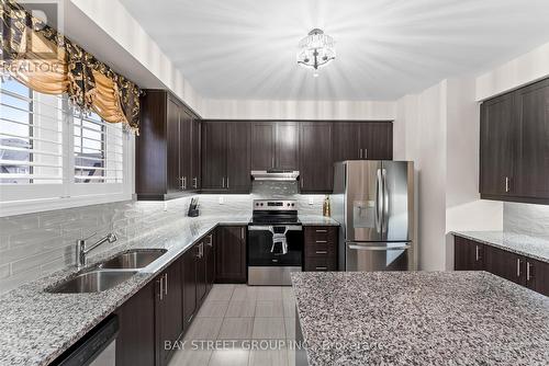 310 Coronation Road, Whitby, ON - Indoor Photo Showing Kitchen With Double Sink With Upgraded Kitchen