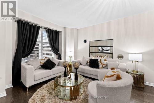 310 Coronation Road, Whitby, ON - Indoor Photo Showing Living Room