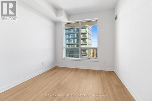 2109 - 30 Upper Mall Way, Vaughan, ON - Indoor Photo Showing Other Room