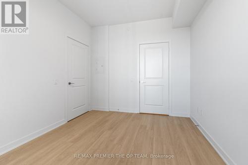 2109 - 30 Upper Mall Way, Vaughan, ON - Indoor Photo Showing Other Room