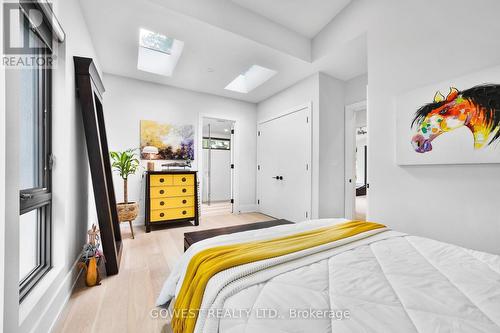 344 Dalewood Drive, Oakville, ON - Indoor Photo Showing Bedroom