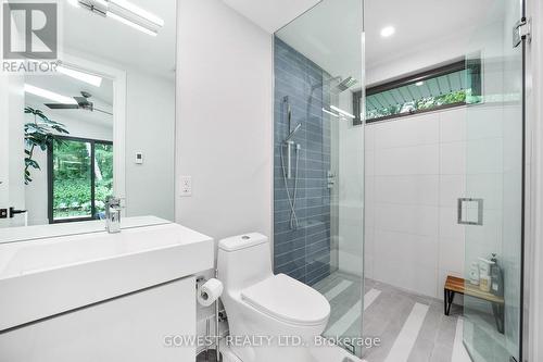 344 Dalewood Drive, Oakville, ON - Indoor Photo Showing Bathroom