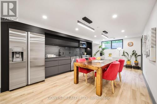 344 Dalewood Drive, Oakville, ON - Indoor Photo Showing Kitchen