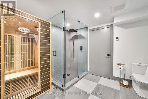 344 Dalewood Drive, Oakville, ON - Indoor Photo Showing Bathroom