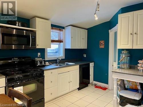 510 Metcalfe Street, North Bay, ON - Indoor Photo Showing Kitchen With Double Sink