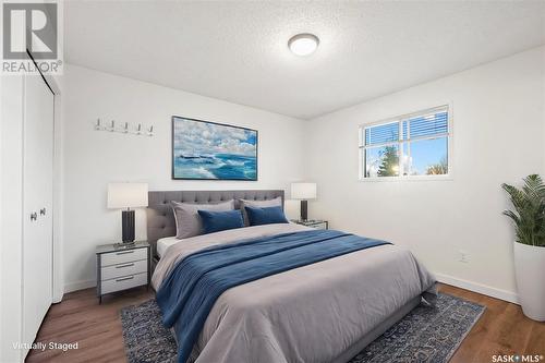 619 - 621 Lenore Drive, Saskatoon, SK - Indoor Photo Showing Bedroom