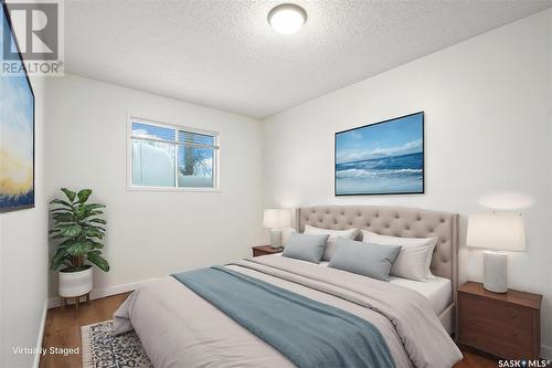 619 - 621 Lenore Drive, Saskatoon, SK - Indoor Photo Showing Bedroom