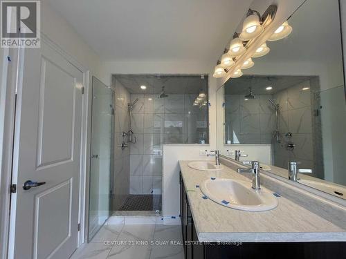 28 Lake Trail Way, Whitby, ON - Indoor Photo Showing Bathroom