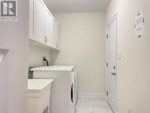 28 Lake Trail Way, Whitby, ON - Indoor Photo Showing Laundry Room