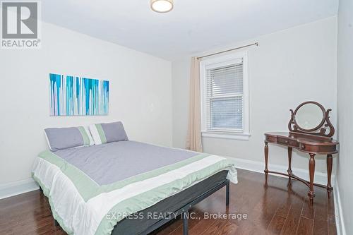 124 Banff Road, Toronto, ON - Indoor Photo Showing Bedroom