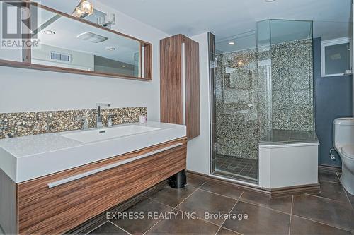 124 Banff Road, Toronto, ON - Indoor Photo Showing Bedroom