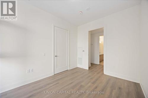 519 - 8960 Jane Street, Vaughan, ON - Indoor Photo Showing Other Room