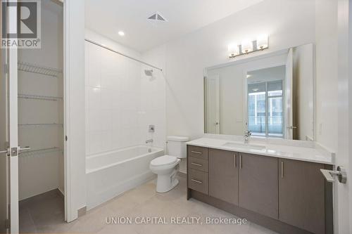 519 - 8960 Jane Street, Vaughan, ON - Indoor Photo Showing Bathroom